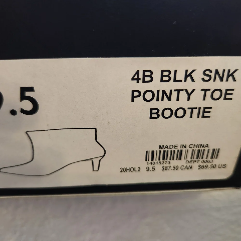 Torrid Black Faux Leather Snake Print Side Zip Pointed Toe Booties Size 9.5 WW - Picture 16 of 16